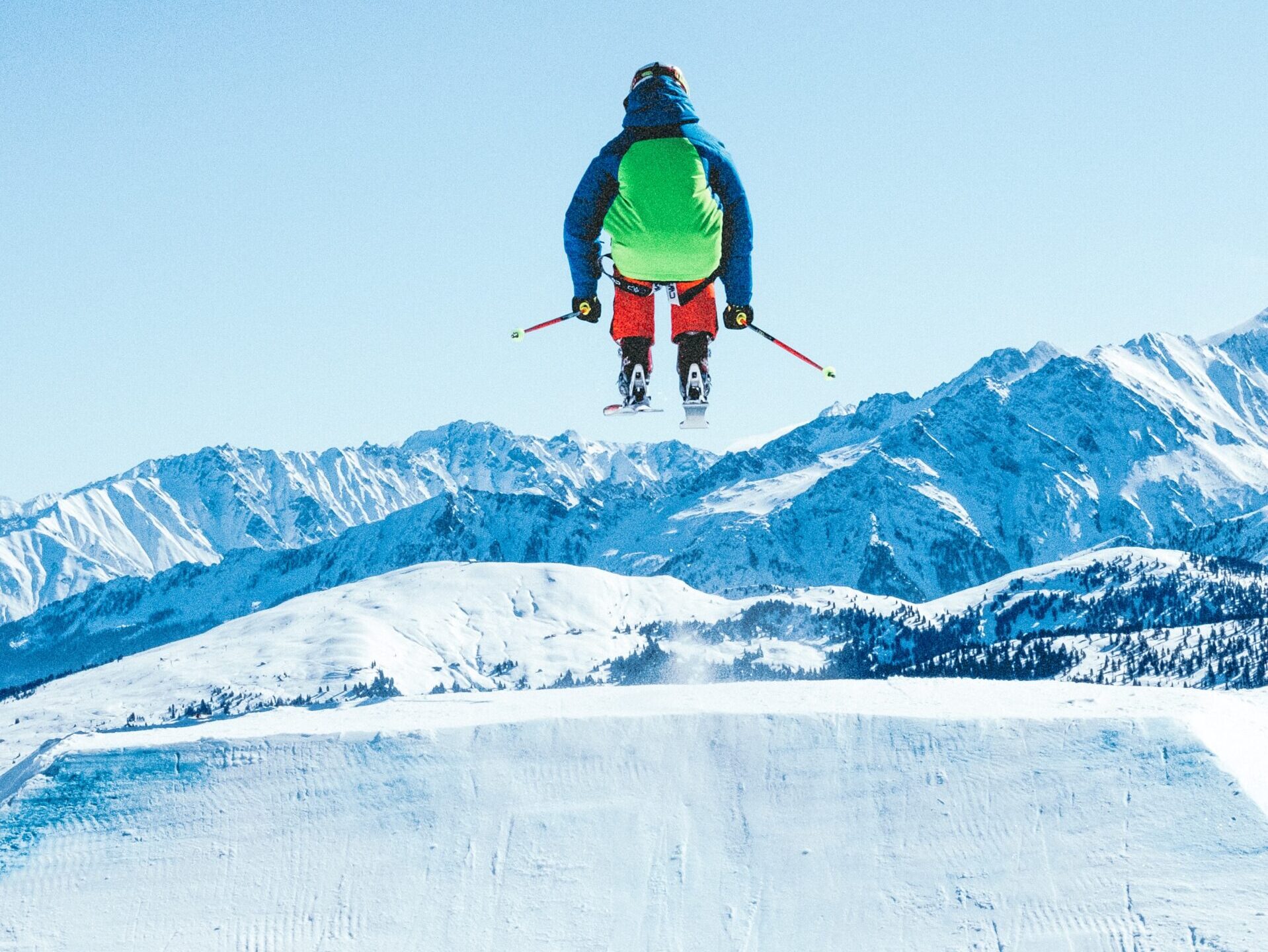 Fly High, Ski Free: Earn Bonus Miles with Alaska Airlines and The Mountain Collective